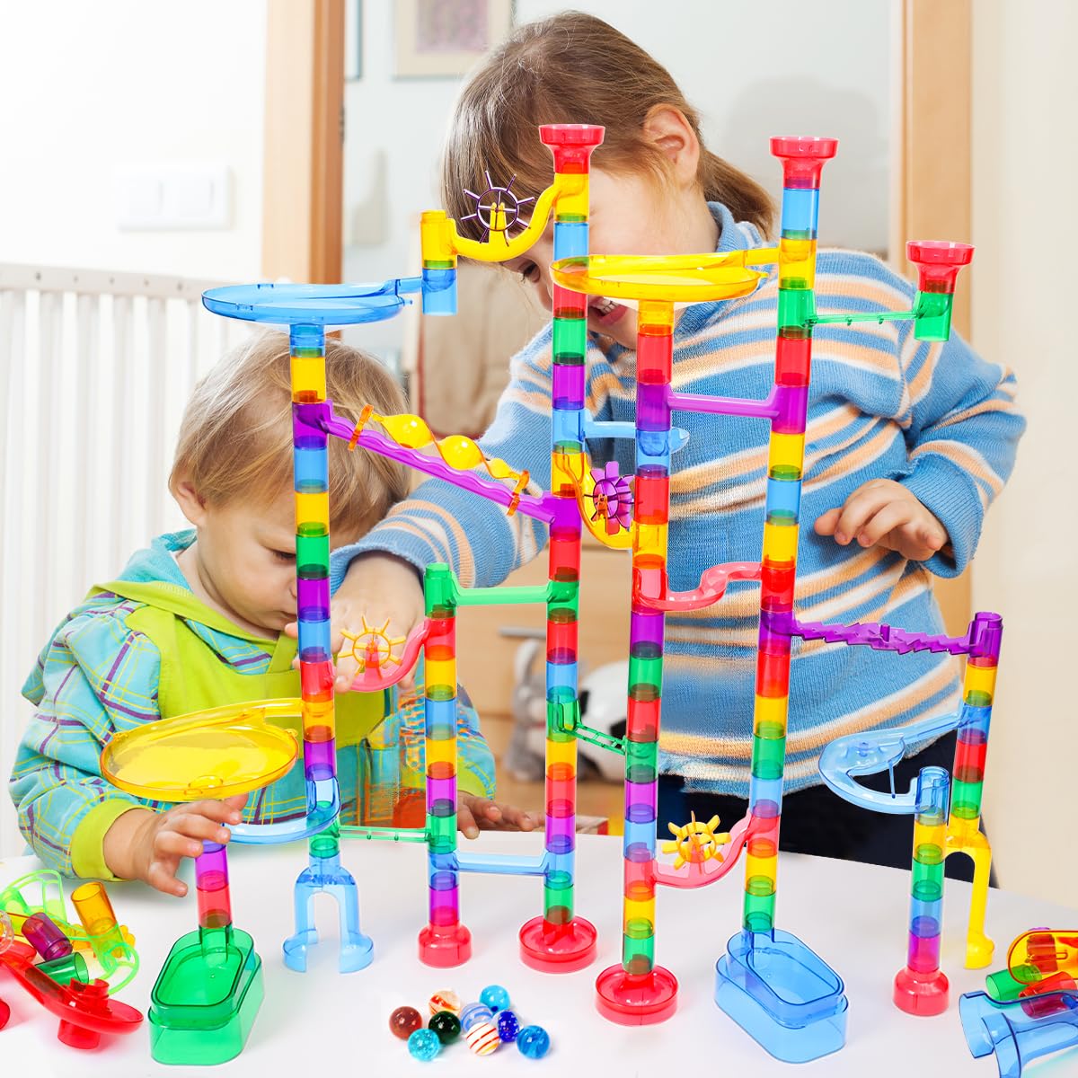 Meland ABS-safe construction with smooth edges for kids.