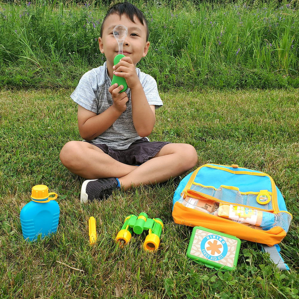 Melissa & Doug Let’s Explore trail guide activity book sparks outdoor learning and curiosity.