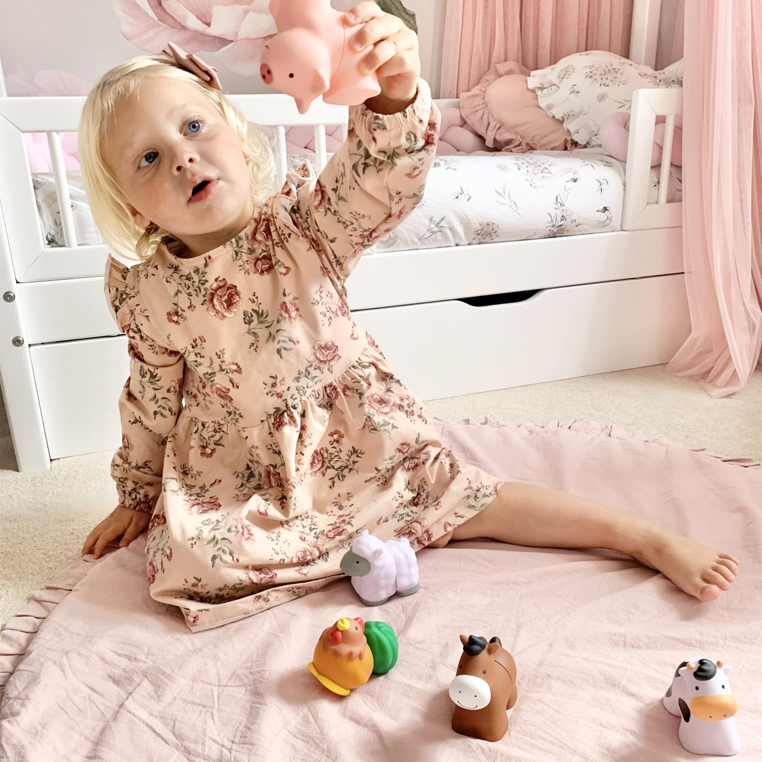 Melissa & Doug Pop Blocs hen assembled with knob-and-socket closures
