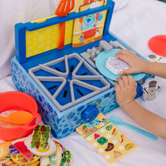 Melissa & Doug reusable grocery list helps organize pretend shopping