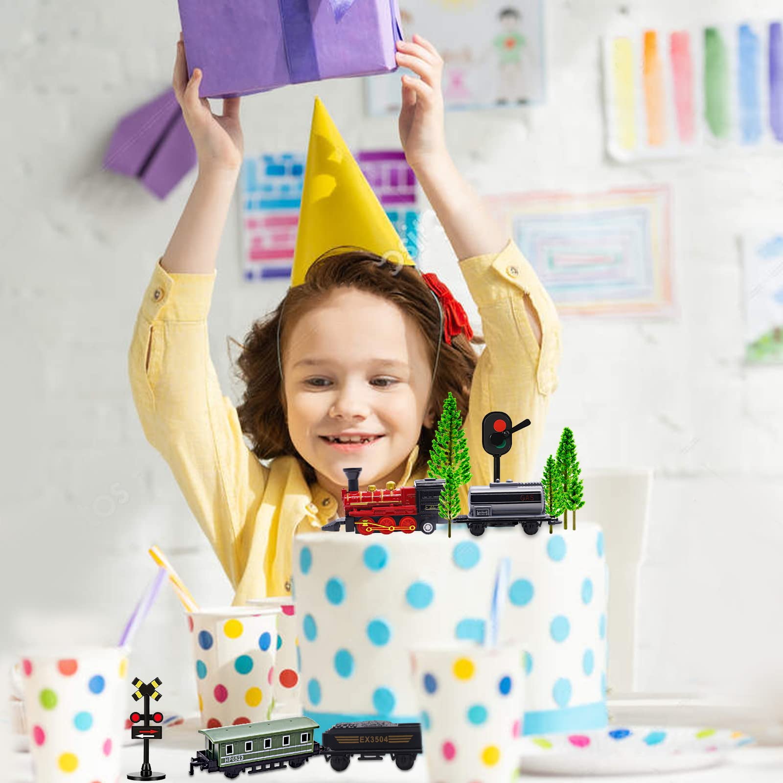 MEMOVAN train mini figures are perfect for cake decor or play.
