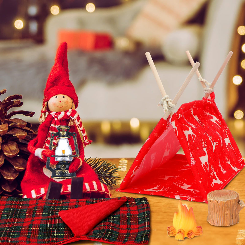Meooeck kerosene lamp provides vintage lighting for doll campsite