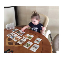 MEROCO Montessori match game with kids engaging to improve pronunciation and storytelling.
