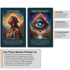 Metaphoracle Ascendium magnetic closure box keeps the deck organized after use.