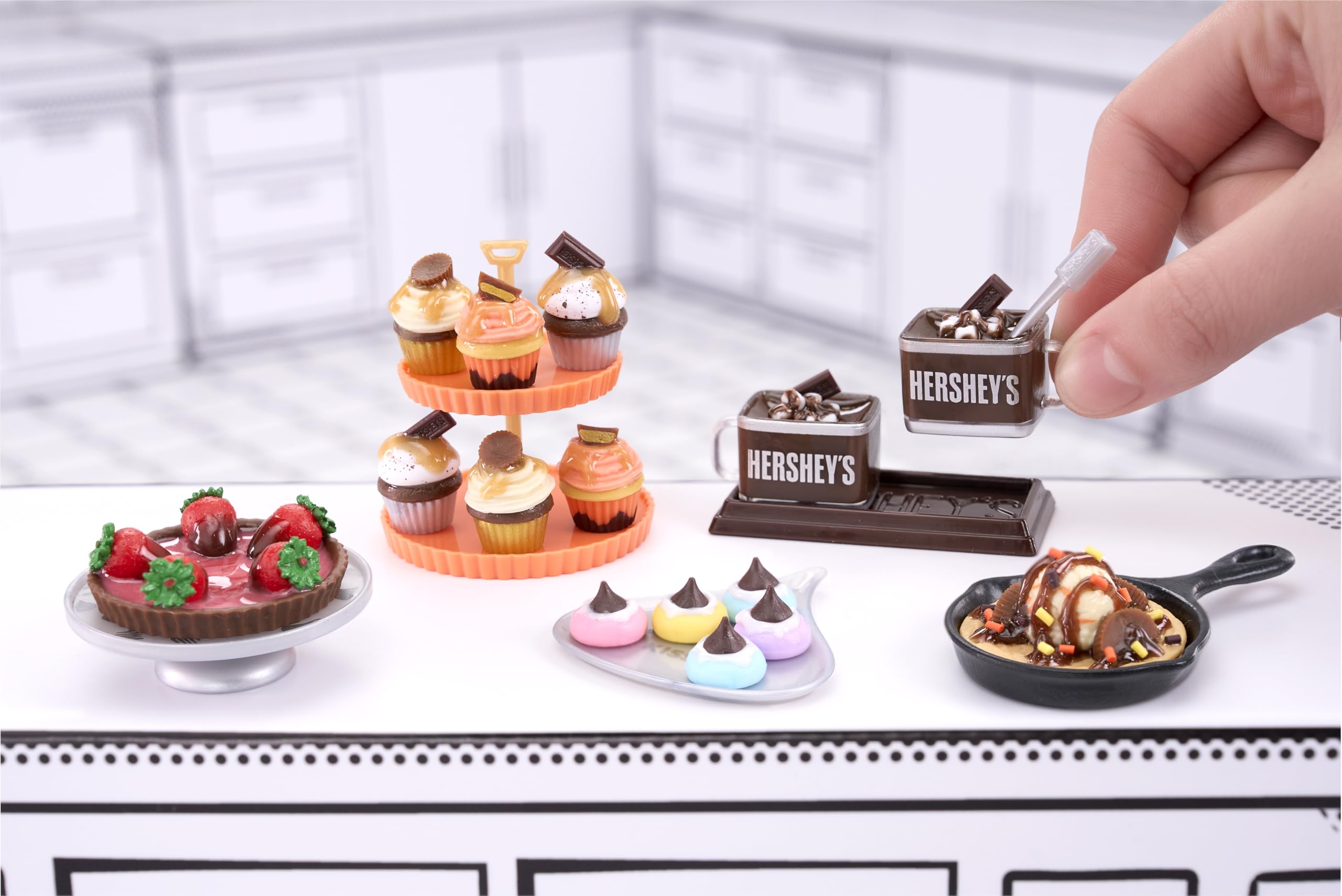 MGA's Miniverse Hershey ingredients guide your mini creation journey