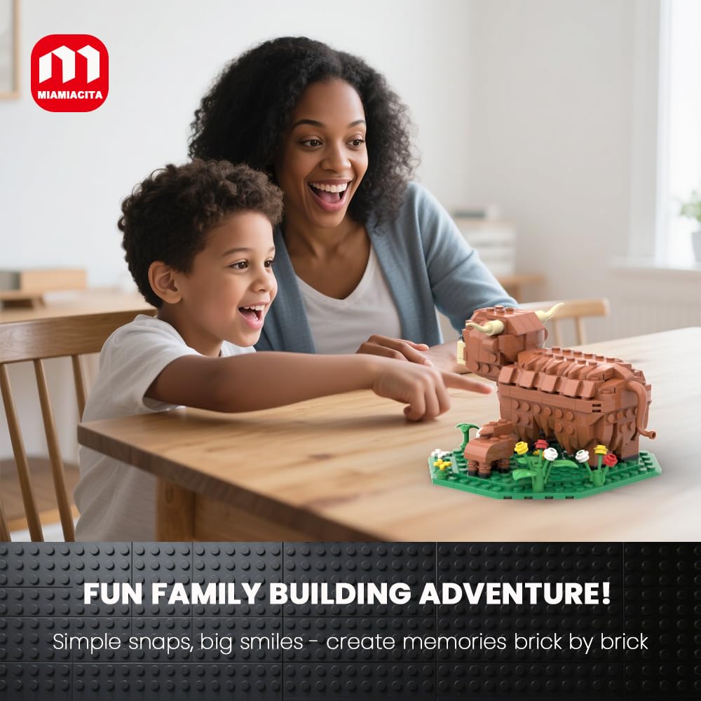 MIAMIACITA Farm Animal Brick Kit Scene suitable for home or classroom.