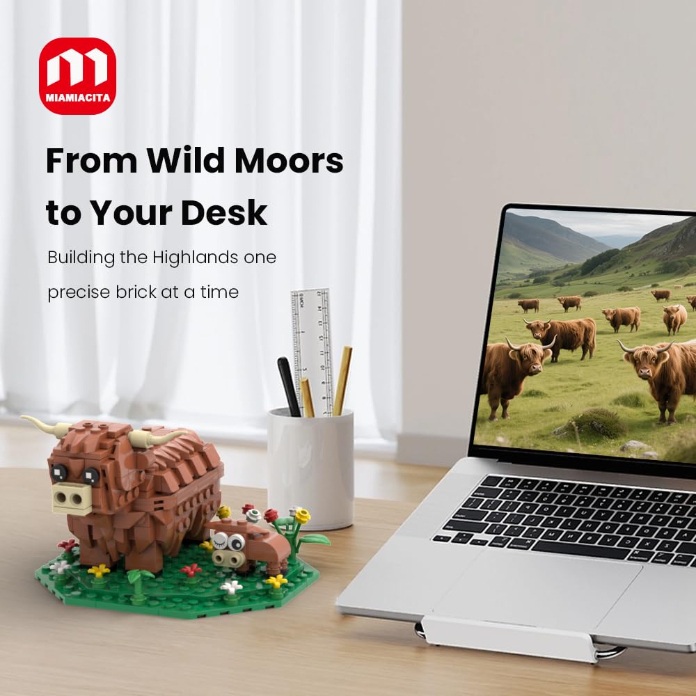 MIAMIACITA Highland Cow Display Piece ready for shelf or desk.