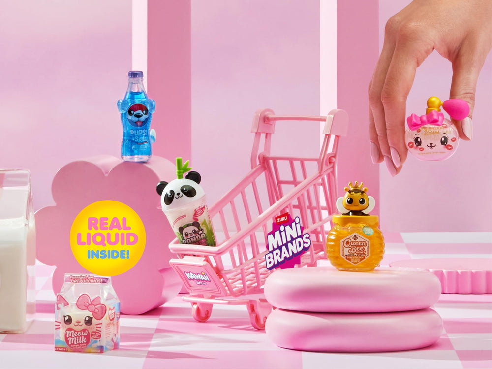 Mini Brands Kawaii mini shopping bag enhances display and gifting options.