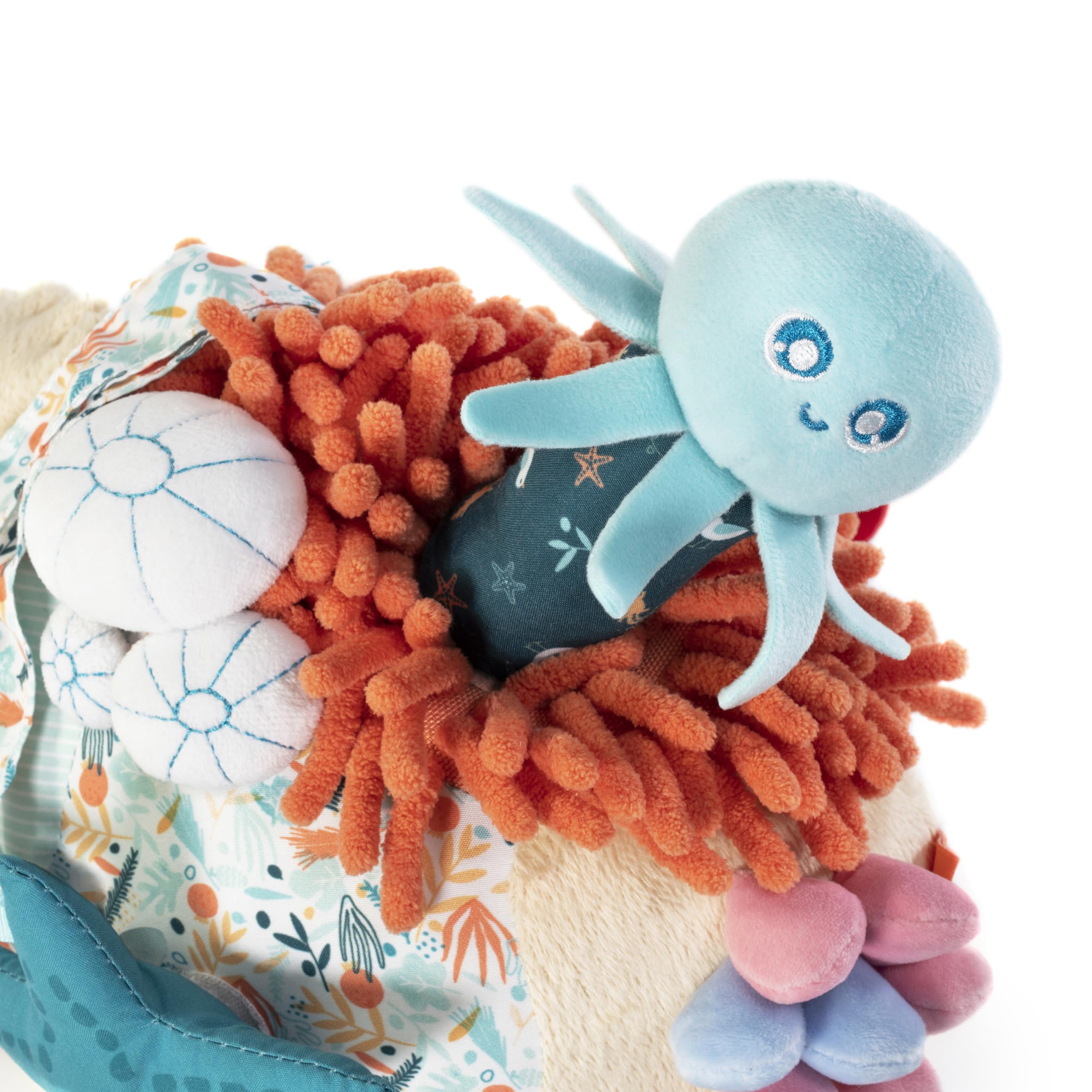 Miniland Sensorial Reef sea elements promote multisensory exploration.