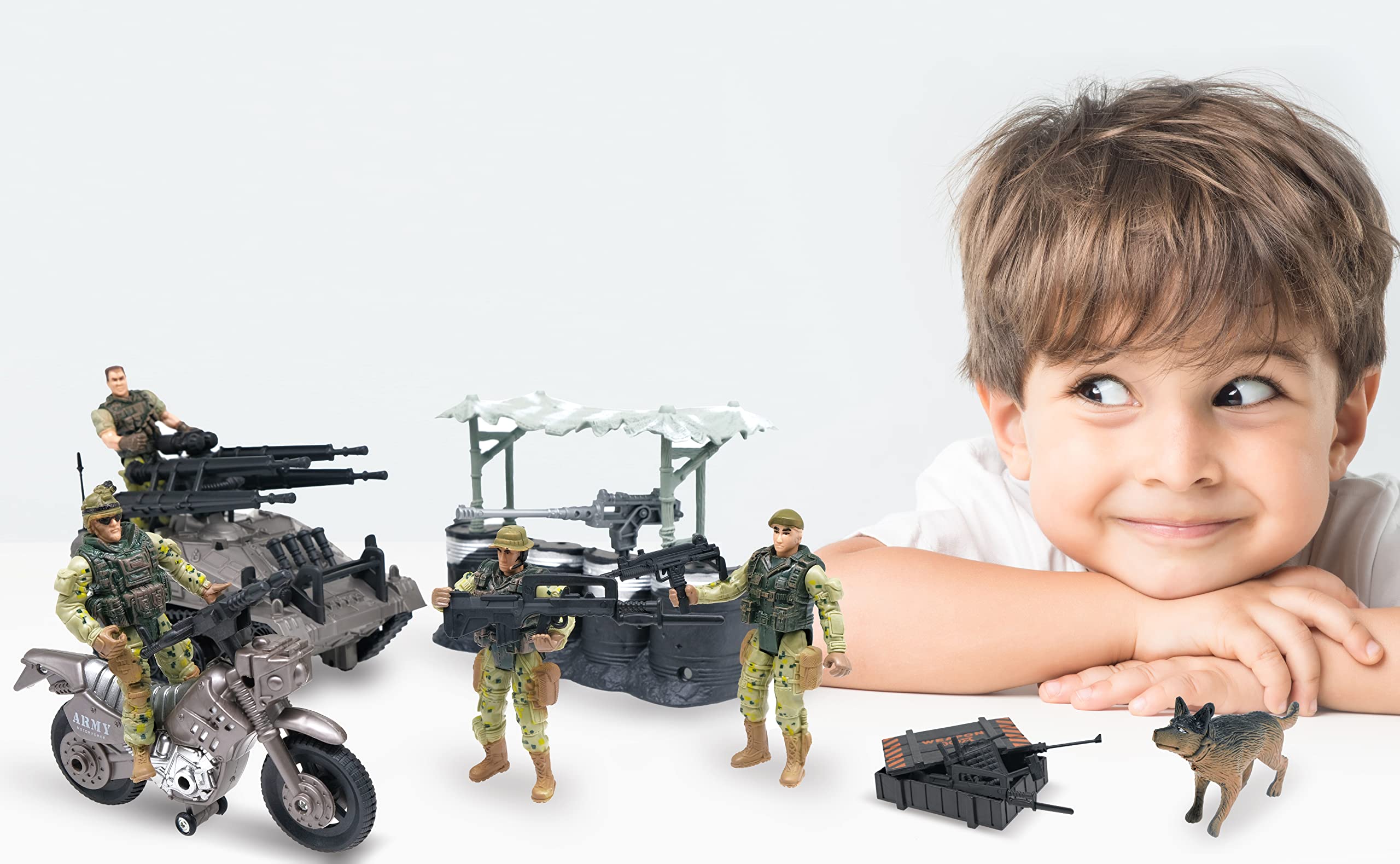 MISTBUY battlefield scene playset inspires creative military storytelling.