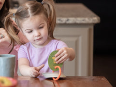 MOLLYBEE KIDS gift-ready scavenger set makes a thoughtful present for toddlers.