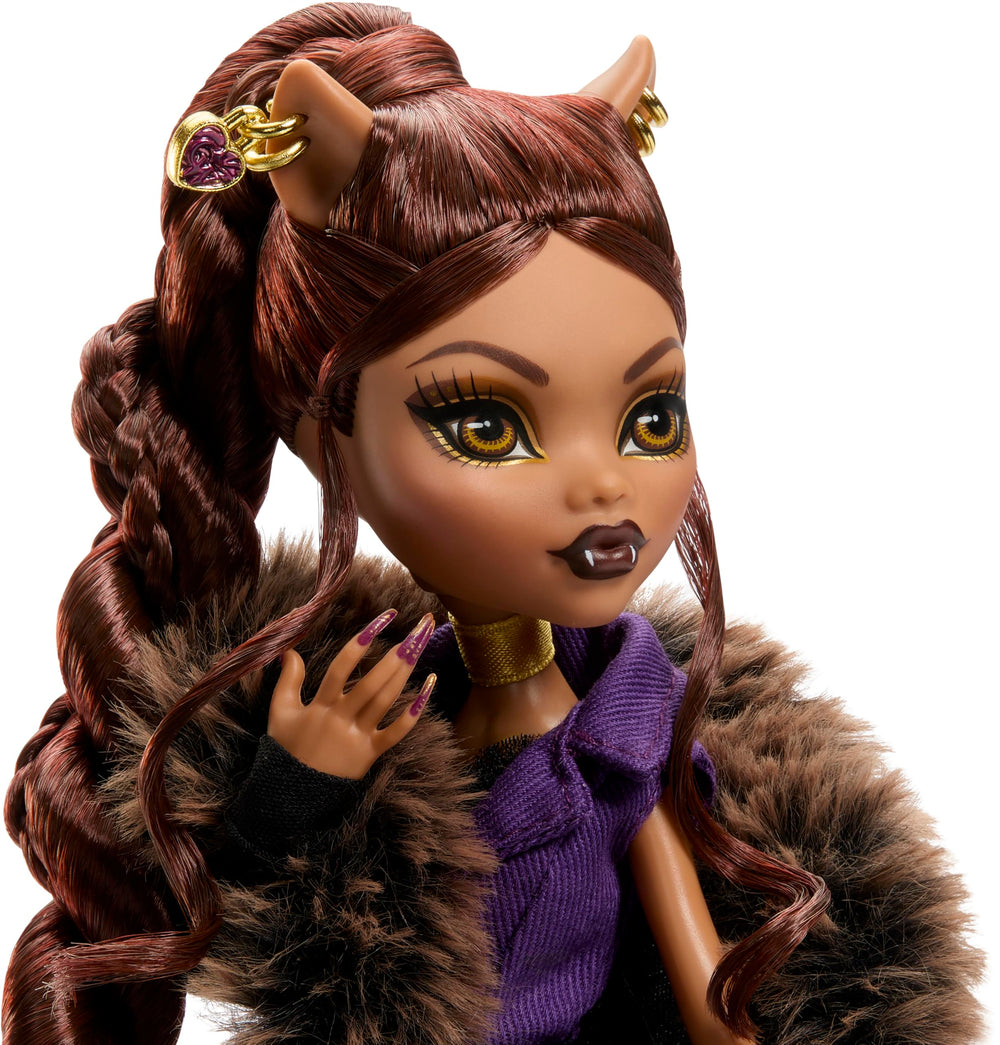 Monster High Clawdeen Wolf pantaboots provide bold, runway-ready footwear.