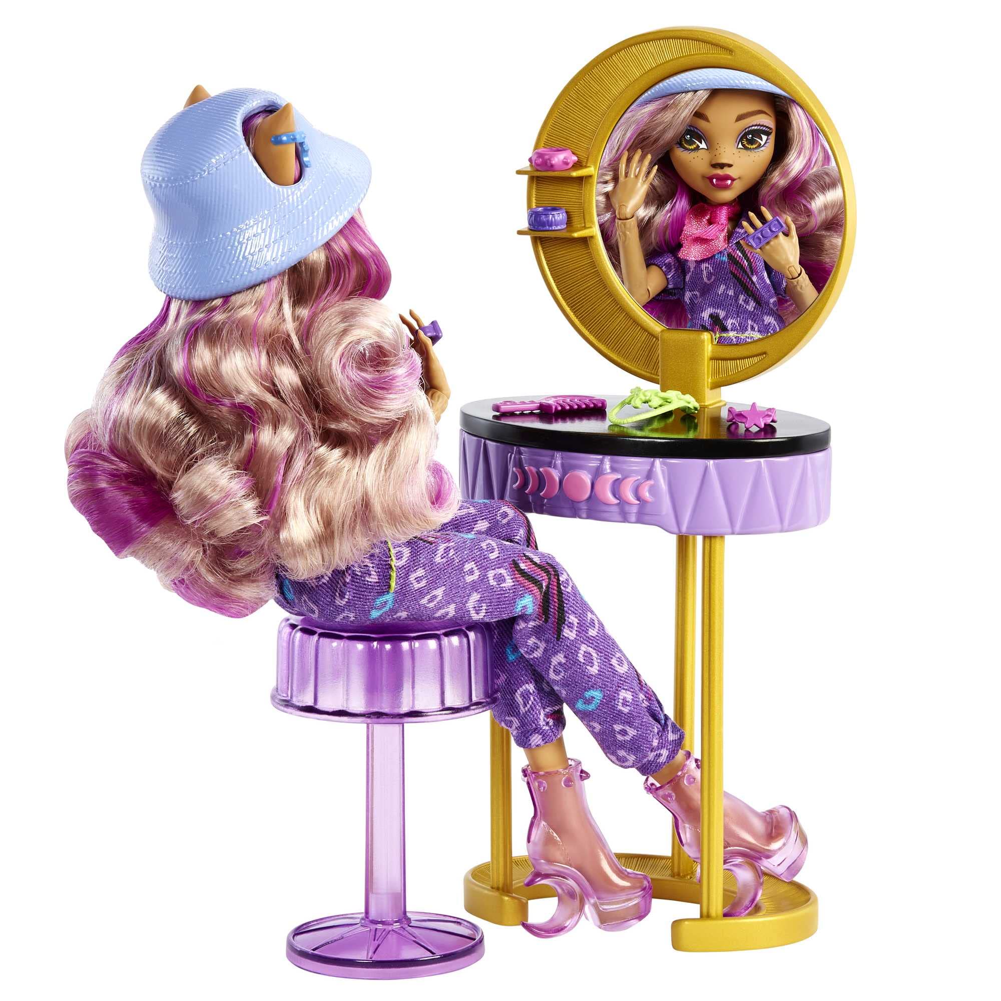Four complete outfits expand fashion storytelling for every monster occasion.