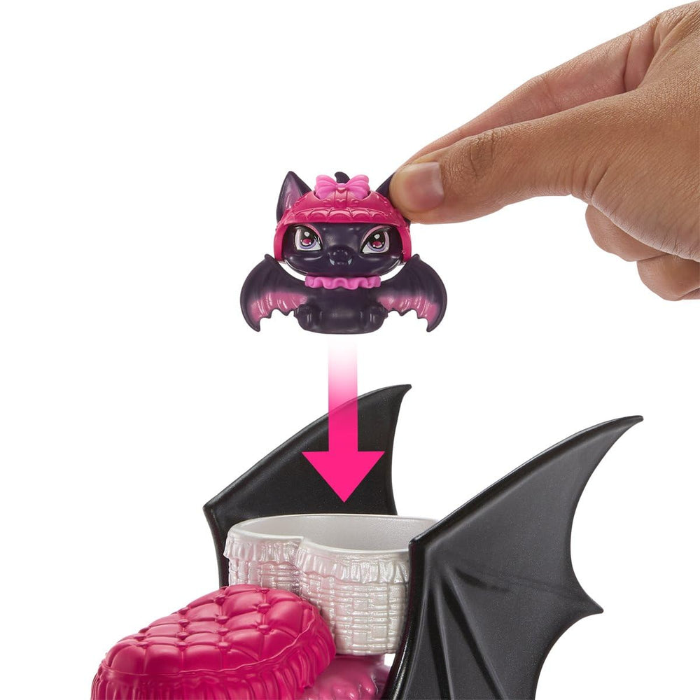 Display-ready Monster High Draculaura packaging for gifting