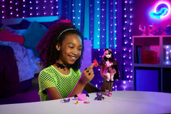 Monster High Draculaura heart-print shorts and corset blouse for stylish storytelling.