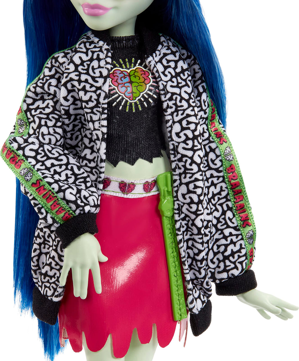 Ghoulia Yelps doll and Sir Hoots A Lot for storytelling