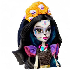 Monster High Día de Muertos-inspired doll for imaginative play and display.