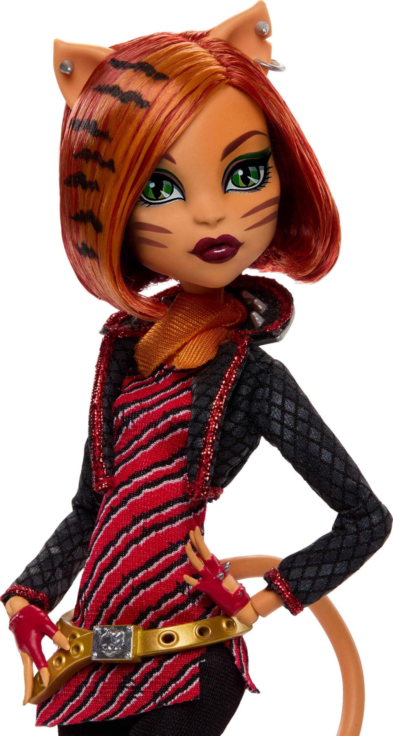 Monster High Sweet Fangs pet cub for companion play.