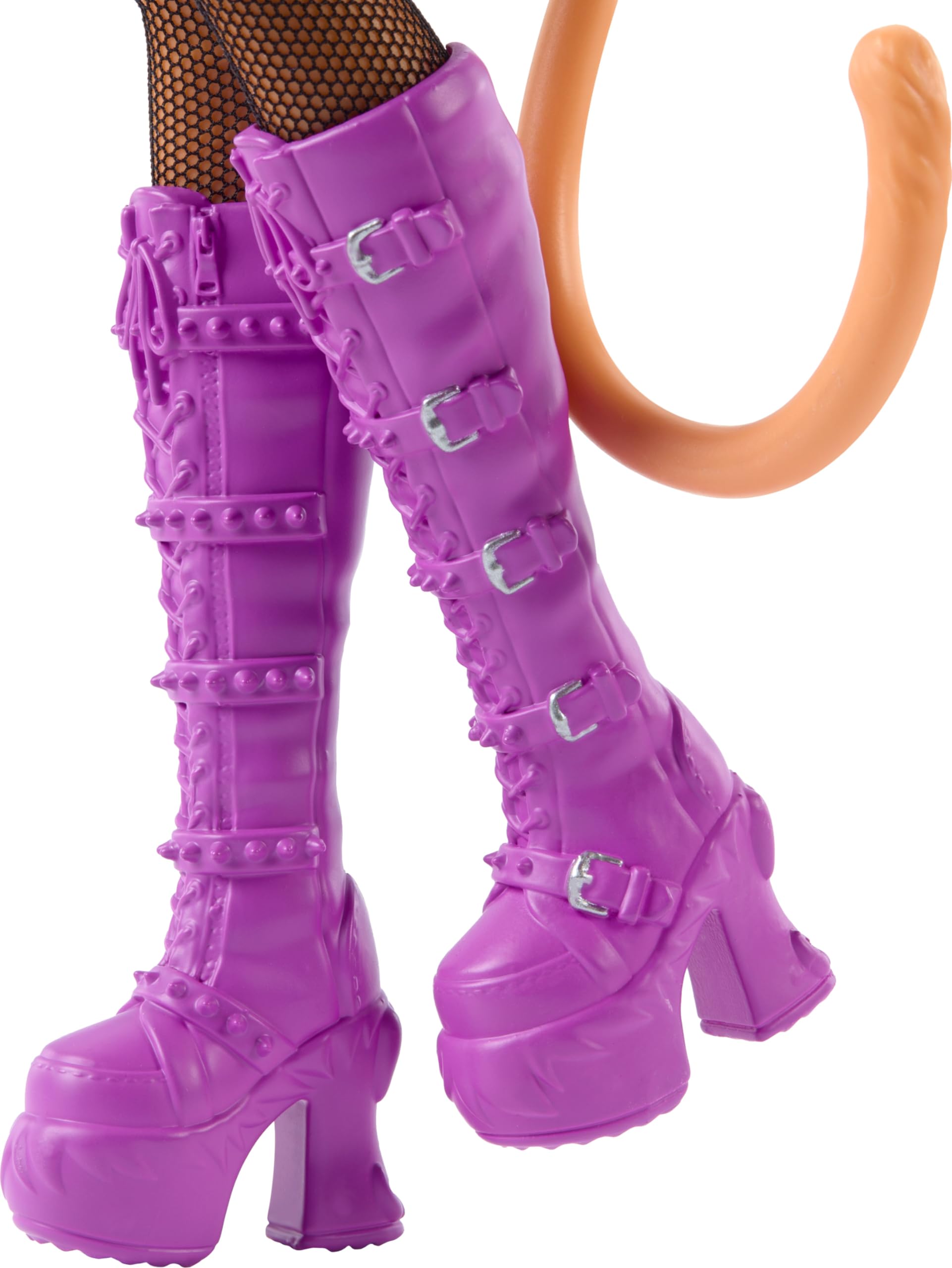 Monster High Toralei tambourine accessory sparks rhythm‑based jam sessions.