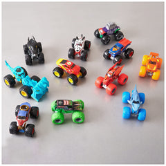 Monster Jam 1:64-scale size suits compact playsets and on-the-go fun.