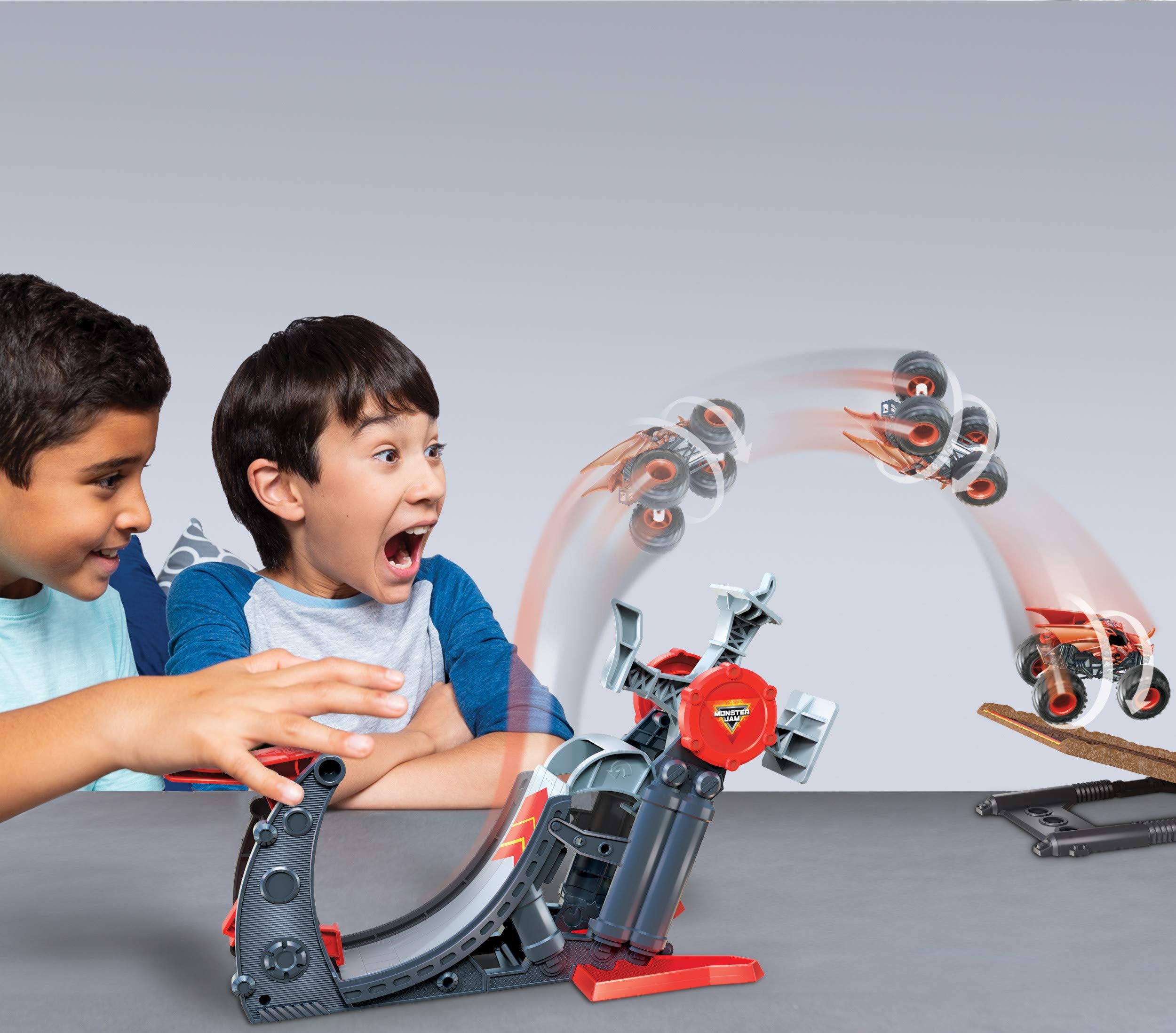 Monster Jam Bakugan Dragonoid set makes a great gift for young racers 3 and up.