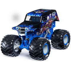 Monster Jam Mnj VHC 1to24 Son Uva Digger GML side detail shows true proportions for collectors.