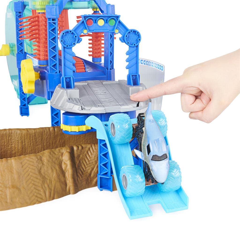 Monster Jam MNJ VHP 1t64 Power Wash Playset collectible truck closeup.