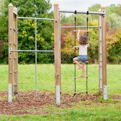 MONT PLEASANT rope ladder features smooth, splinter-free beech wood rungs.