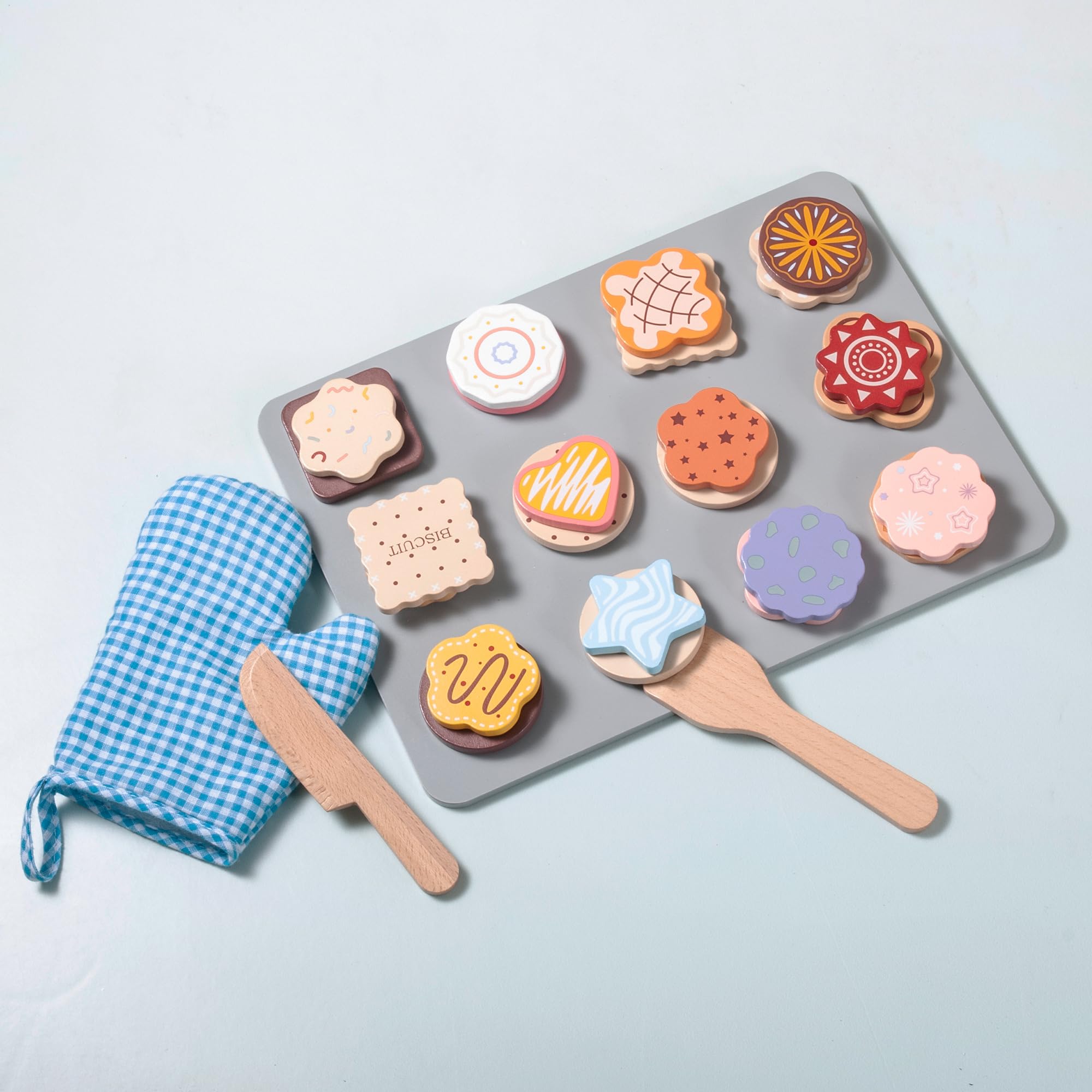 Mont Pleasant oven mitt protects little hands during play
