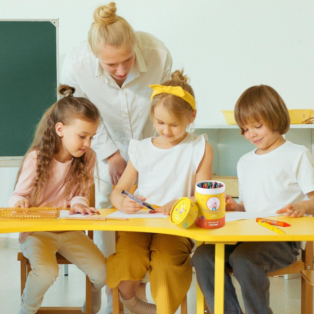 Montcool creative drawing session shows kids enjoying art time.