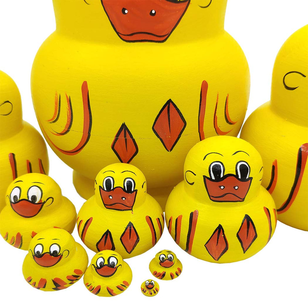 Moonmo nesting dolls with chicken pattern for country charm and educational fun