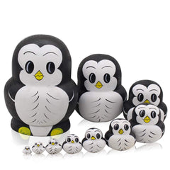 Moonmo nesting dolls with penguin pattern for decorative display.