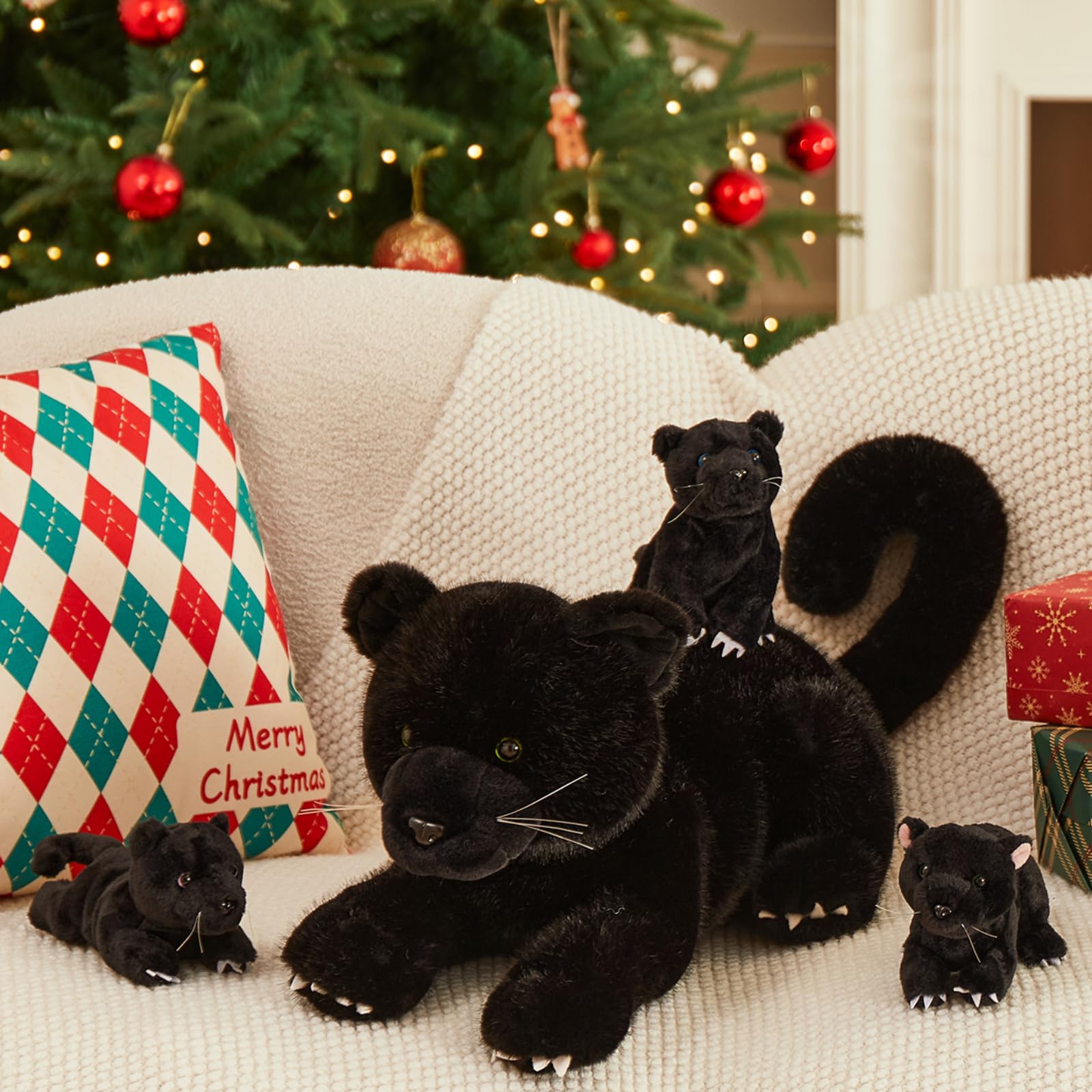 MorisMos jaguar cub sitting for gentle, imaginative adventures.