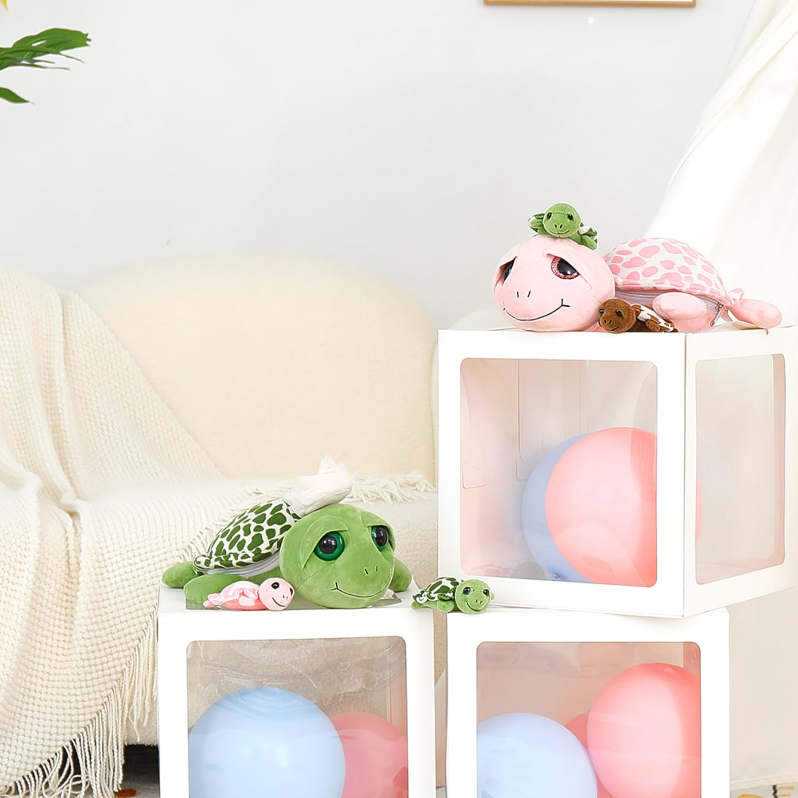 MorisMos big-eyed design adds charm for bedtime and playtime.