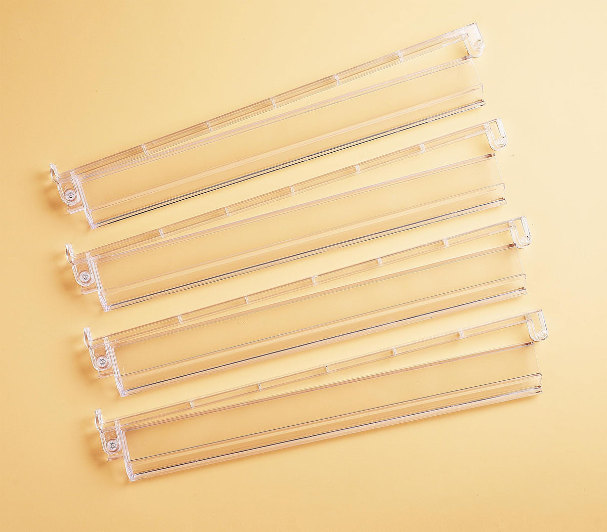 Mose Cafolo four pushers in clear design for stylish mahjong wall-building