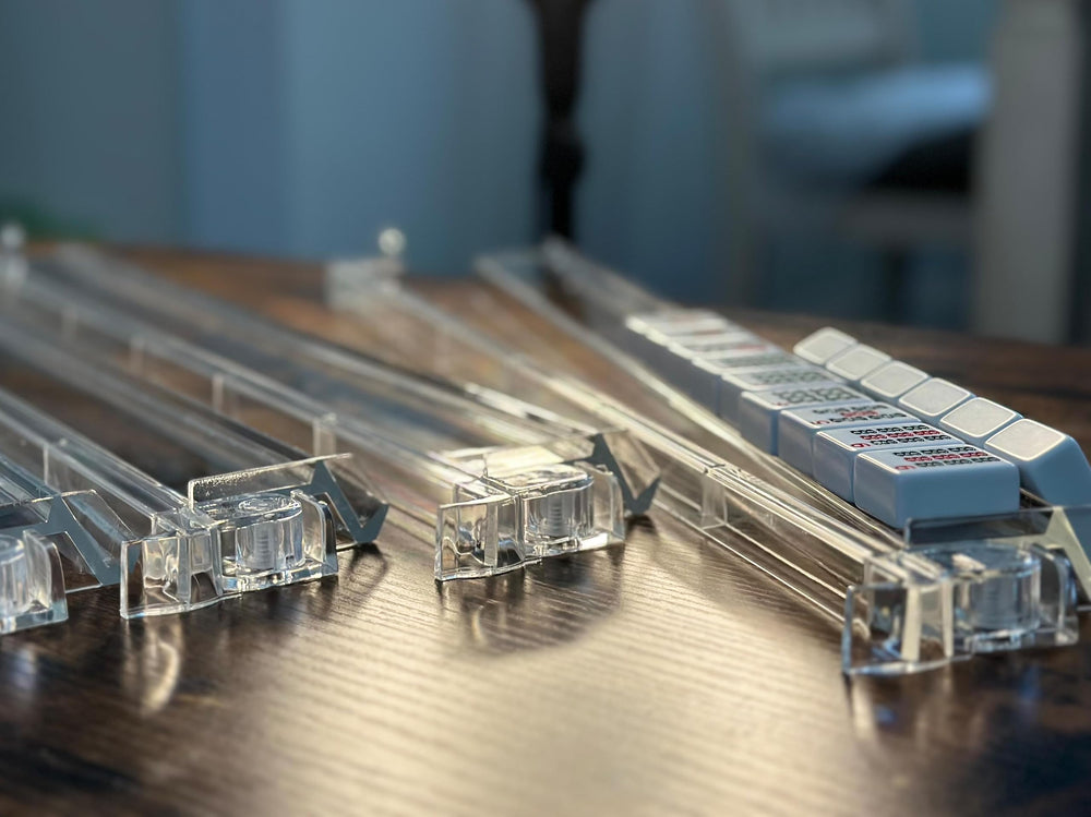 Mose Cafolo acrylic pusher with luxe design and grip