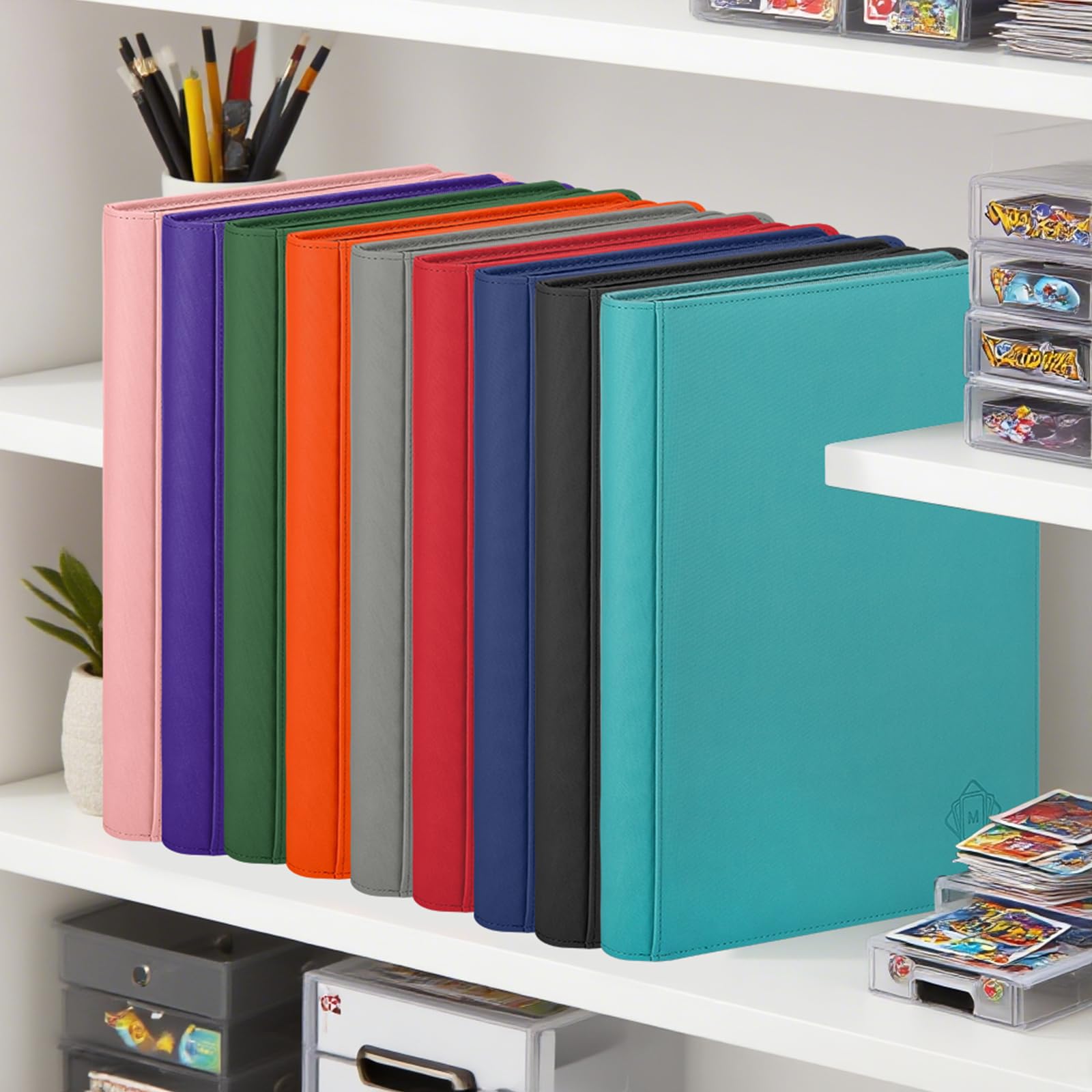 MOSLA great gift option in multiple colors for card collectors.