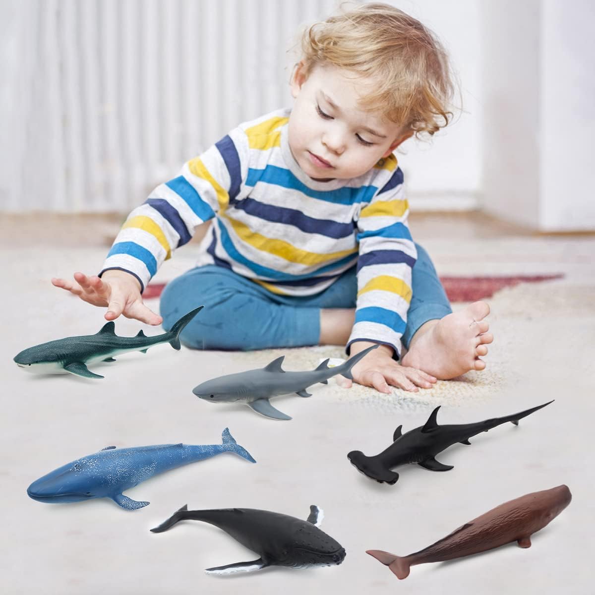 Mostop humpback whale figure sparks storytelling and fine motor skills.