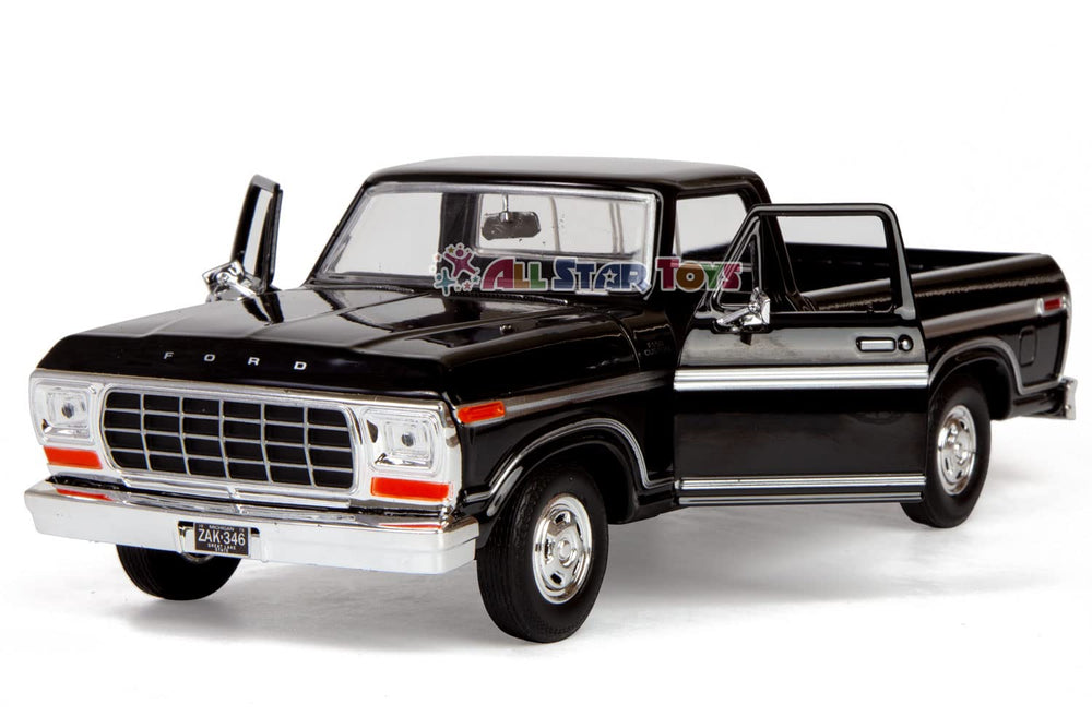 Motormax 1-24 F-150 interior detail enhances display and collection.