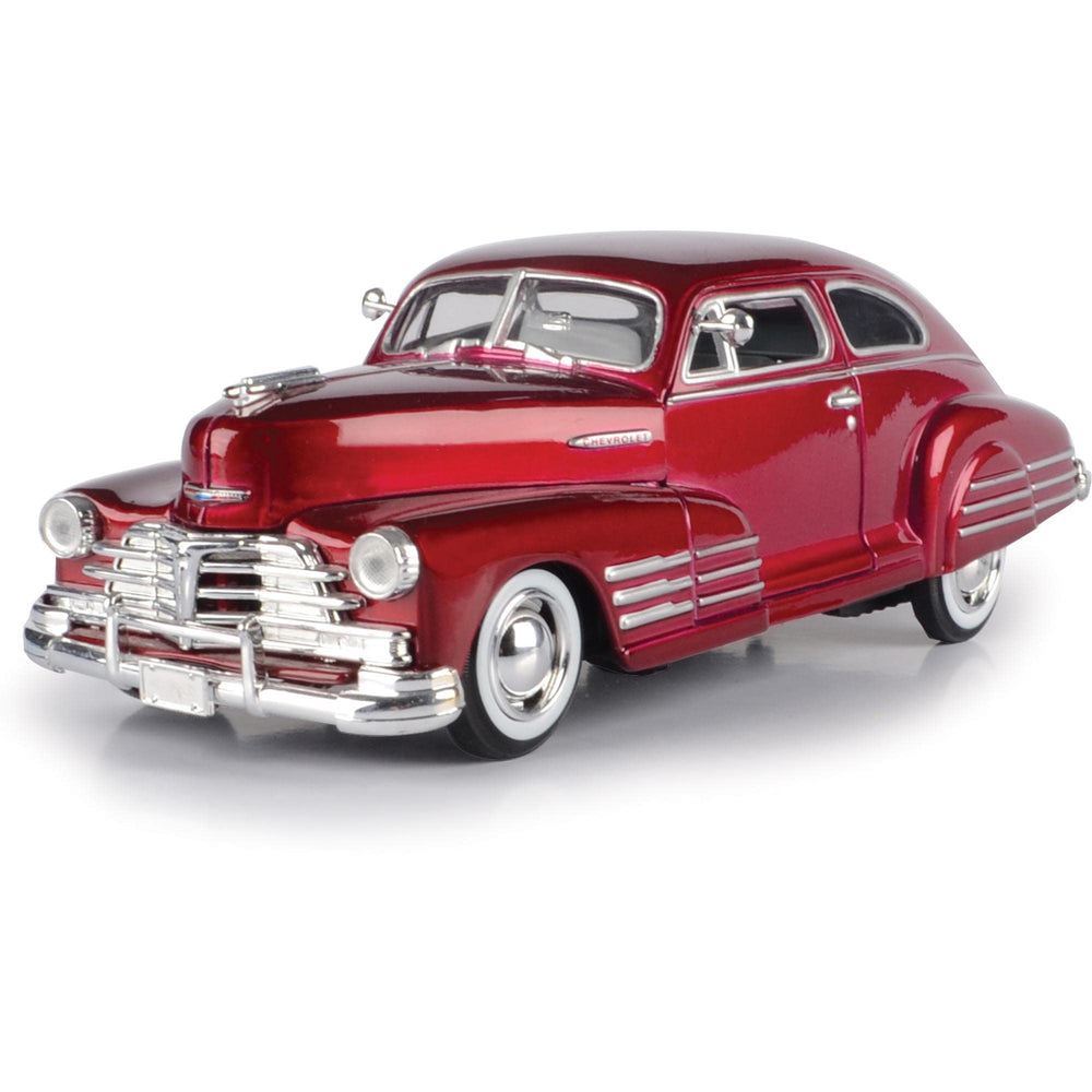 Motormax 1948 Chevy Aerosedan Fleetline front view reveals authentic scale detail for display