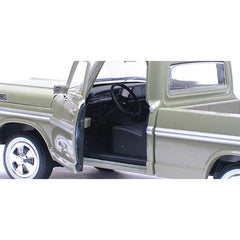 Motormax 1969 Ford F-100 Green diecast rear with embossed FORD lettering