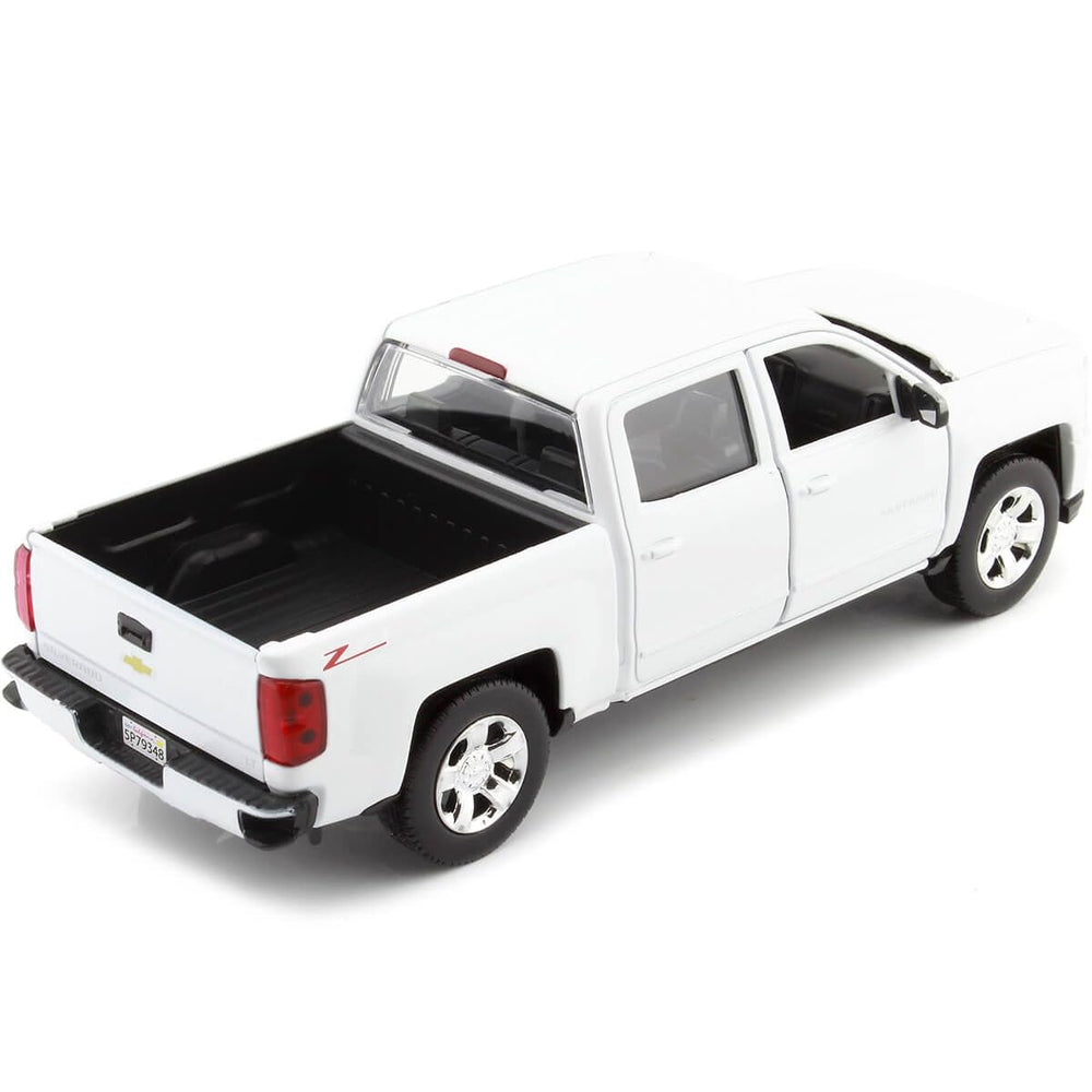 Motormax Silverado 1500 LT Z71 Crew Cab model side view ideal for shelf display