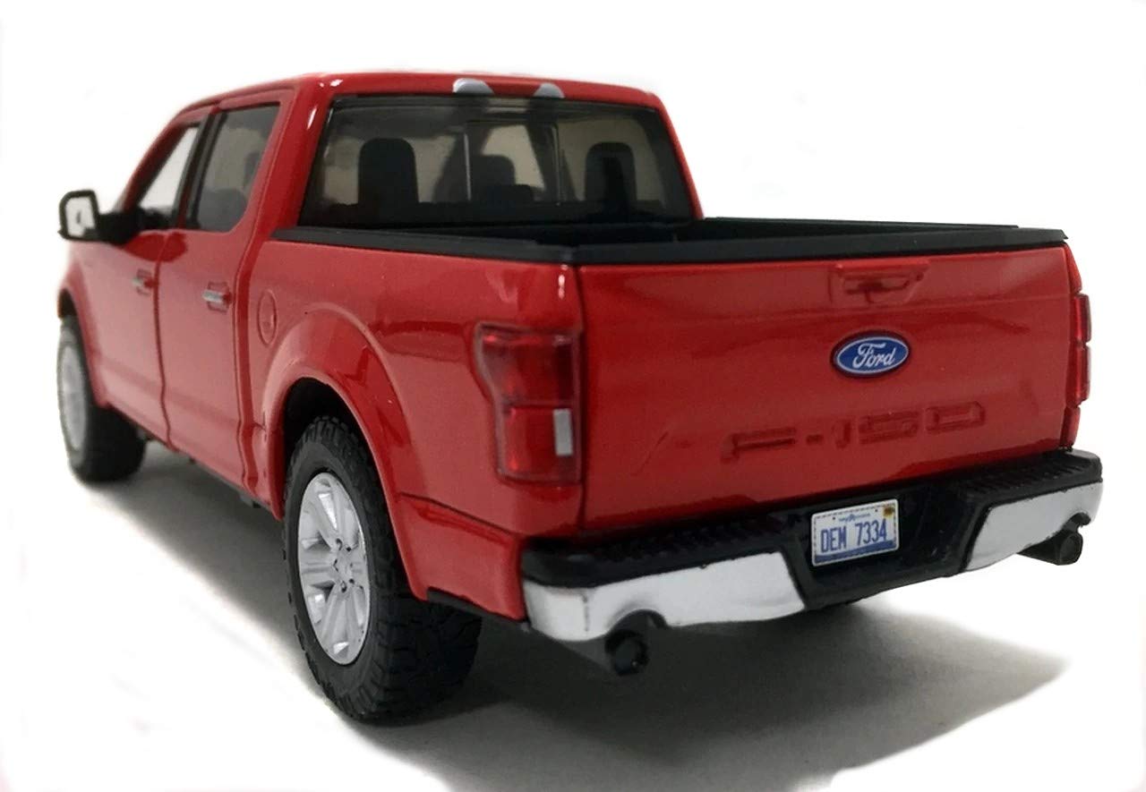 Motormaxx 2019 F-150 Lariat treaded tires providing a diecast realism touch.
