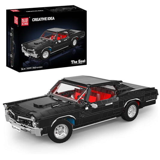 Mould King 10199 car model kit exterior design enhances display-worthy muscle car aesthetics.