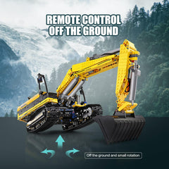 Mould King 13112 RC Excavator shovel action in detail.