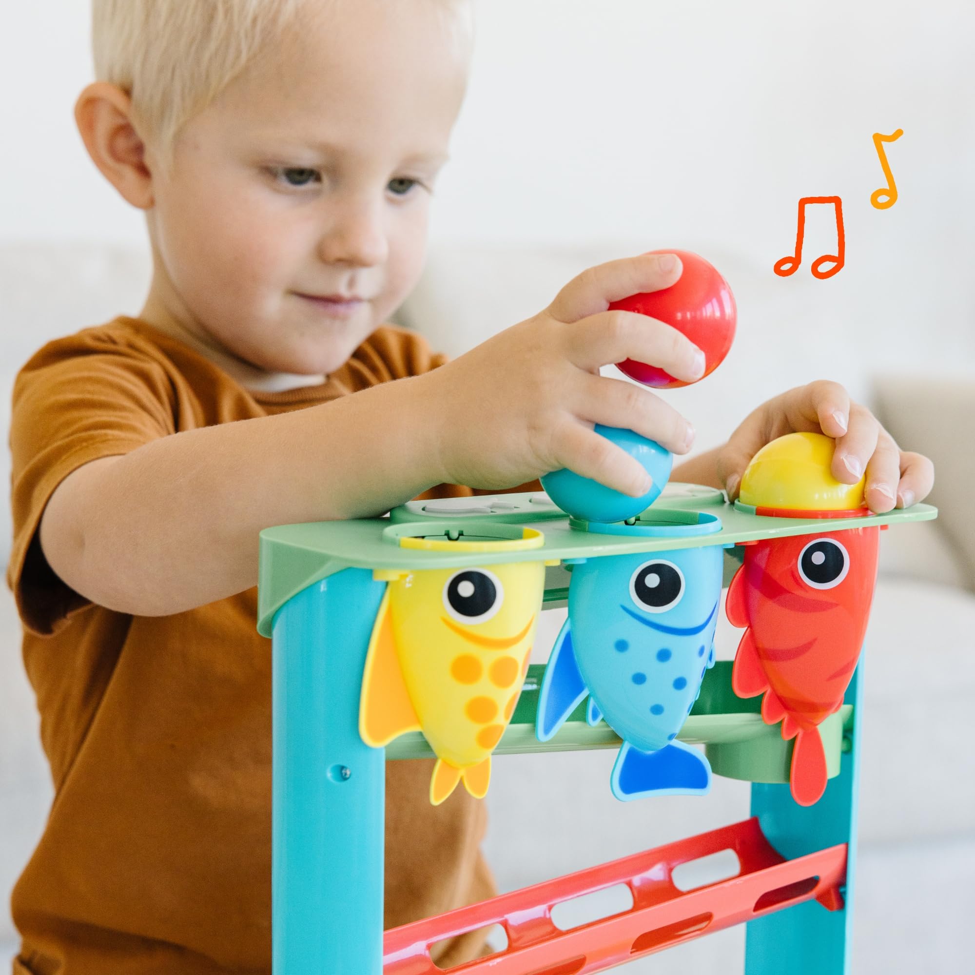Move2Play Feed The Fish: colorful playtime with fish characters
