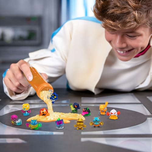 Add water and shake to reveal four Micro Beasts amid vivid orange fizz for dynamic play.