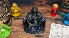 MunnyGrubbers random seven-d20 dice set included for immediate gameplay variety.