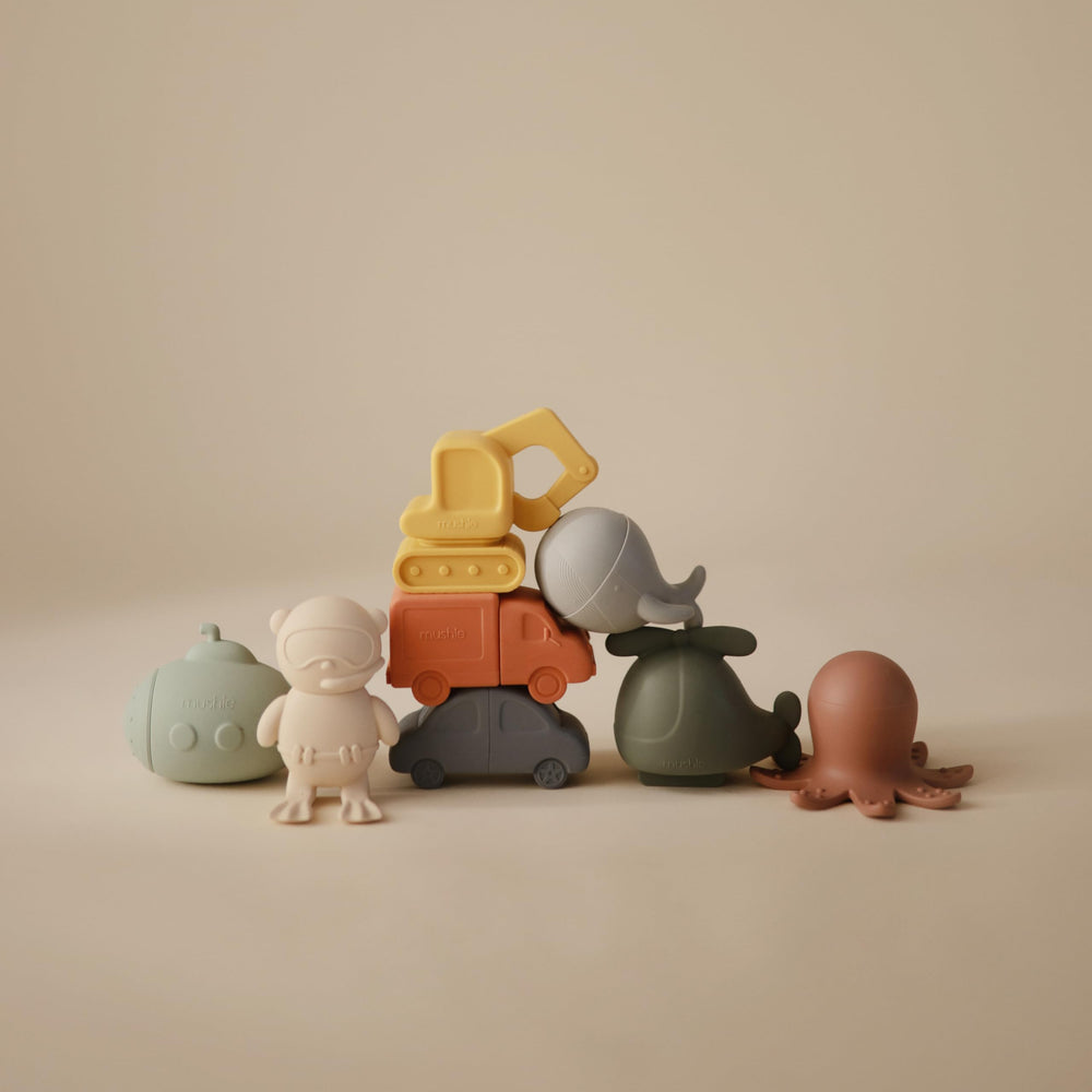 Mushie Sealife octopus bath toy for tactile exploration