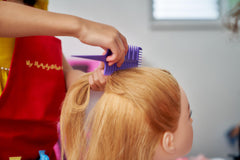 MY BEAUTYSHOP PAL Accessory Kit provides diverse pieces for creative looks.